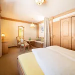 Hotel Lengauer Hof 4*